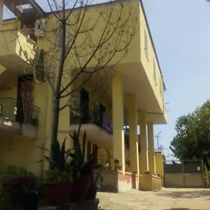 Casa Di Carlo Maison d'hôtes Torre Caracciolo